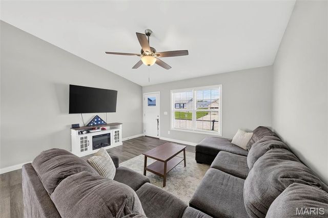 412 Split Rail Drive, Wright City, MO 63390