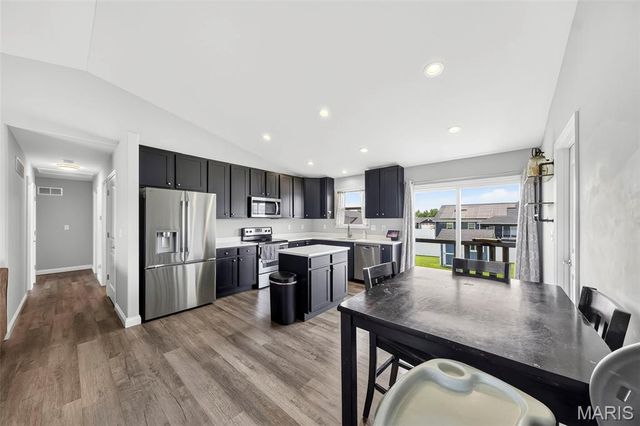 412 Split Rail Drive, Wright City, MO 63390