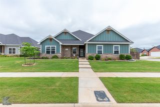374 Blue Lake Drive, Abilene, TX 79602