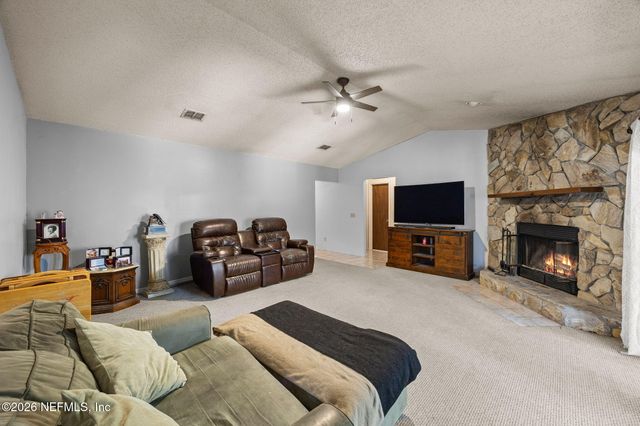 2084 TICKFORD Street, Middleburg, FL 32068