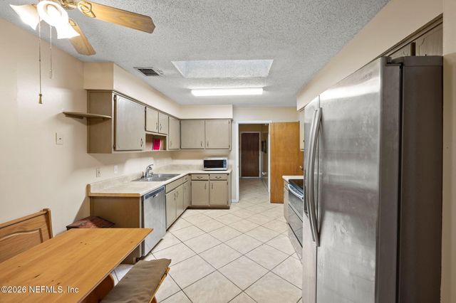 2084 TICKFORD Street, Middleburg, FL 32068