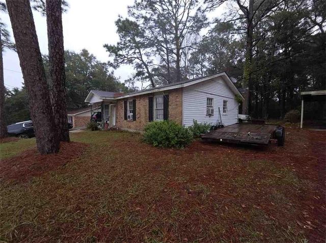 616 Masterson Avenue, Chickasaw, AL 36611