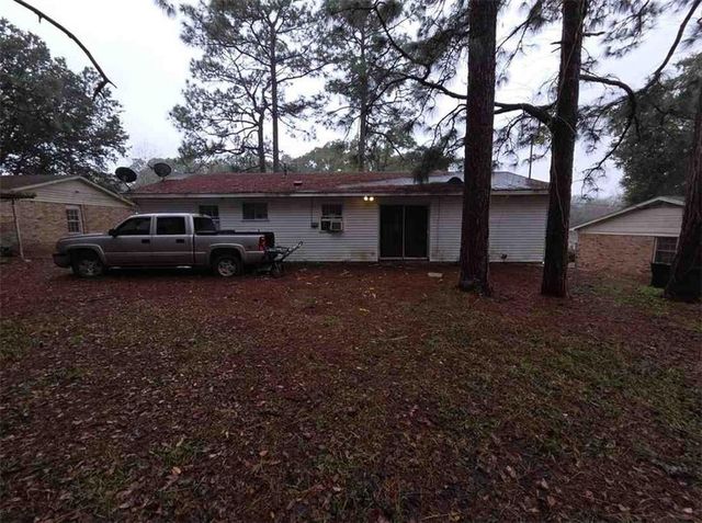 616 Masterson Avenue, Chickasaw, AL 36611