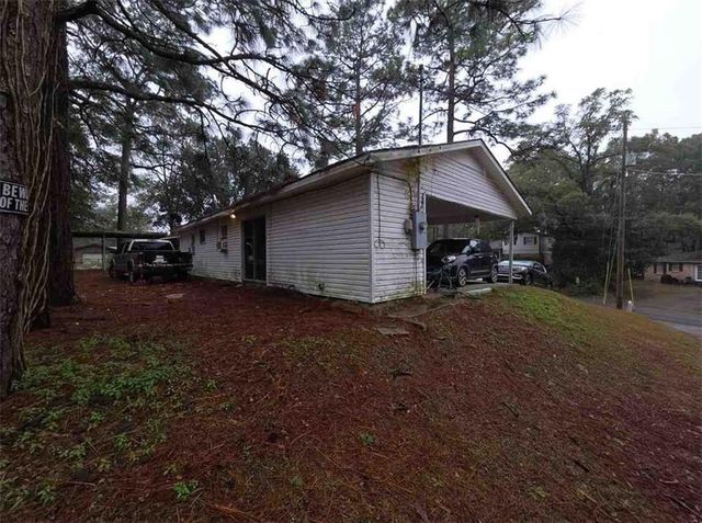 616 Masterson Avenue, Chickasaw, AL 36611