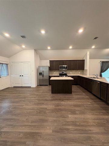 16154 Dockside Street, Crosby, TX 77532