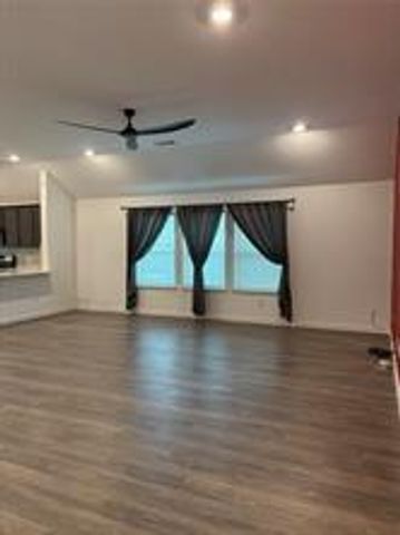 16154 Dockside Street, Crosby, TX 77532