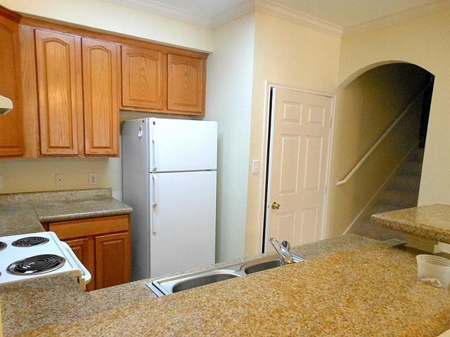 9400 Bellaire Boulevard 508, Houston, TX 77036