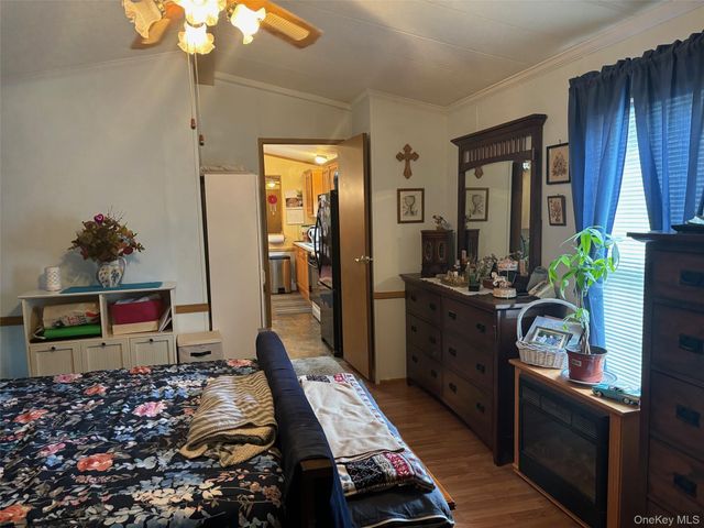 1661 Old Country Road 189, Riverhead, NY 11901