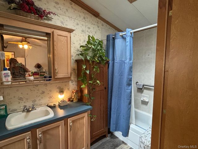 1661 Old Country Road 189, Riverhead, NY 11901
