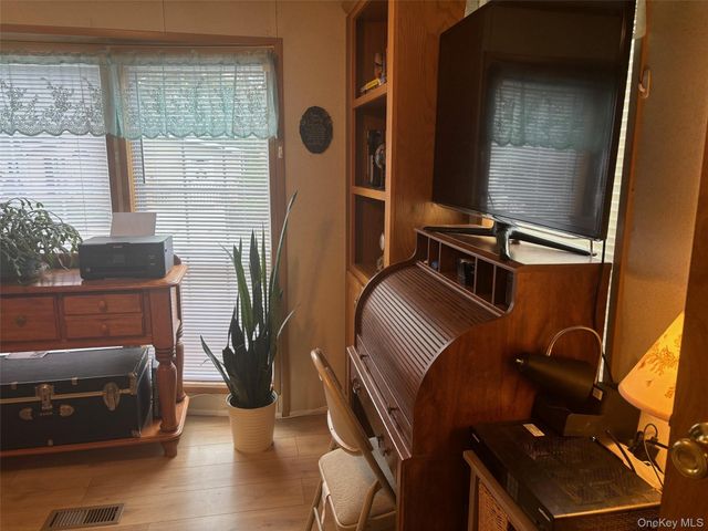 1661 Old Country Road 189, Riverhead, NY 11901
