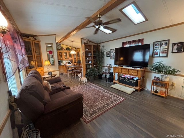 1661 Old Country Road 189, Riverhead, NY 11901