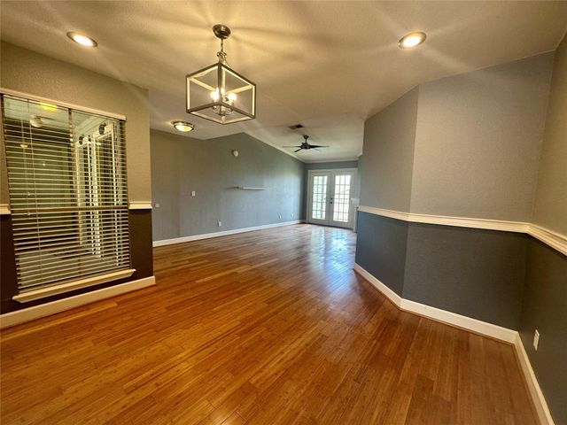 18800 Egret Bay Boulevard 214, Webster, TX 77058