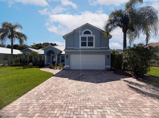 2902 Serenity Circle S, Fort Pierce, FL 34981