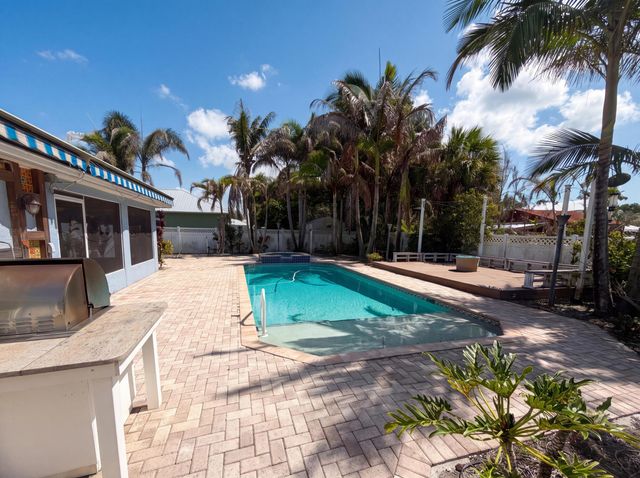 2902 Serenity Circle S, Fort Pierce, FL 34981