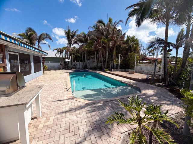 2902 Serenity Circle S, Fort Pierce, FL 34981