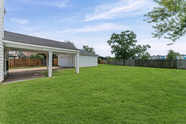15439 Woodhorn Drive, Houston, TX 77062