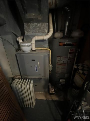 3010 Mckoon Avenue, Niagara Falls, NY 14305