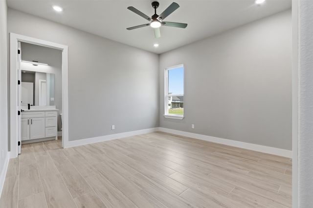 5825 Grey Wolf Court, Fort Worth, TX 76140