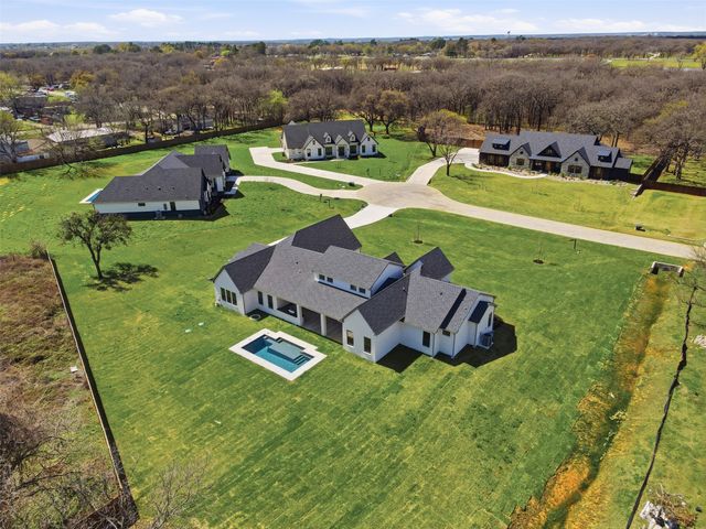 5825 Grey Wolf Court, Fort Worth, TX 76140