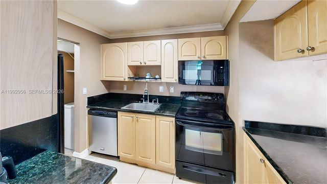10765 SW 108th Avenue 208, Miami, FL 33176