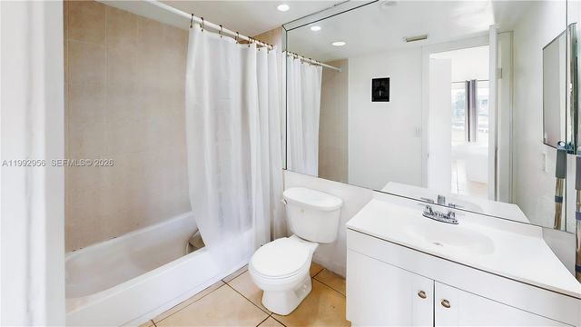 10765 SW 108th Avenue 208, Miami, FL 33176