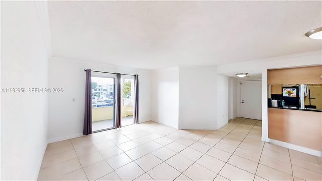 10765 SW 108th Avenue 208, Miami, FL 33176