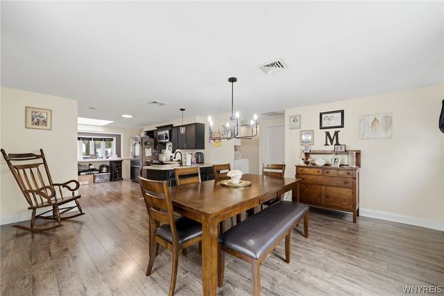 39 S Irwinwood Road, Lancaster, NY 14086