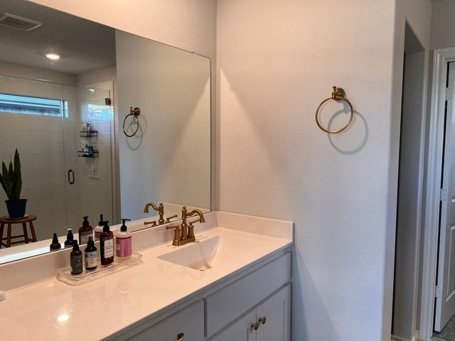 721 Whitecomb Lane, Justin, TX 76247