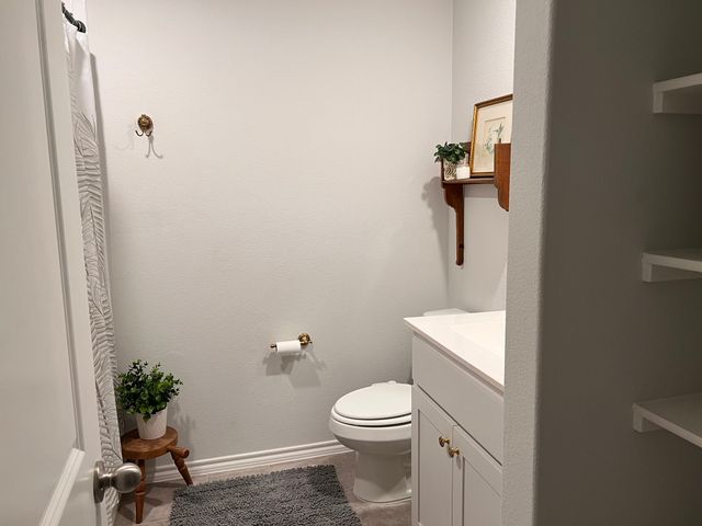 721 Whitecomb Lane, Justin, TX 76247