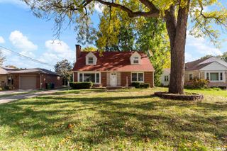 1115 N 4TH Street, Clinton, IA 52732