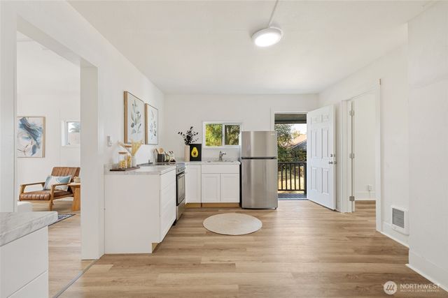 4715 S Orcas Street, Seattle, WA 98118