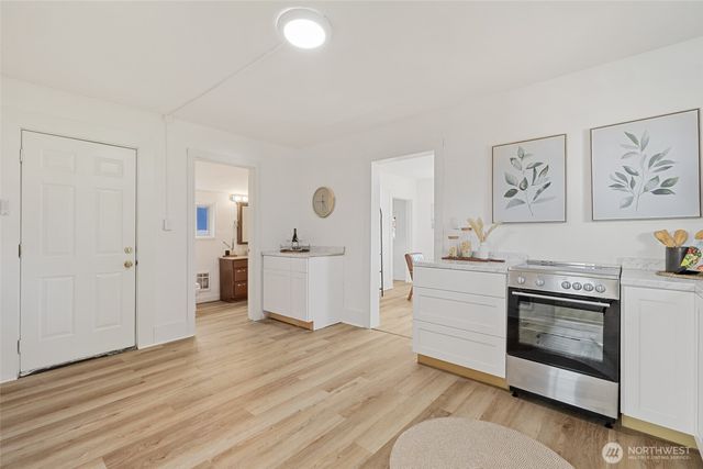 4715 S Orcas Street, Seattle, WA 98118