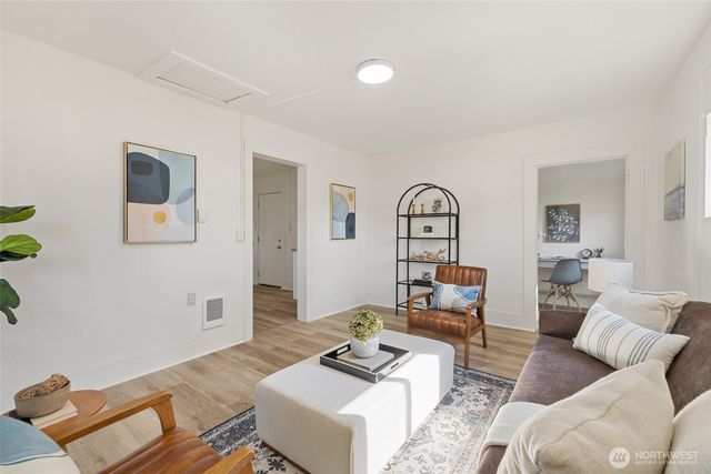 4715 S Orcas Street, Seattle, WA 98118