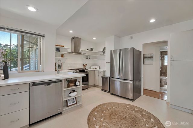 4715 S Orcas Street, Seattle, WA 98118