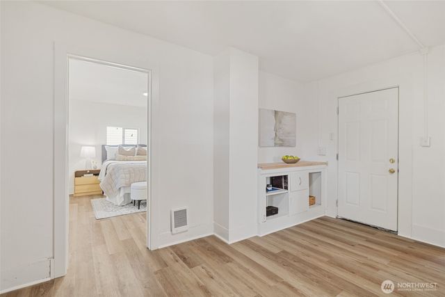 4715 S Orcas Street, Seattle, WA 98118