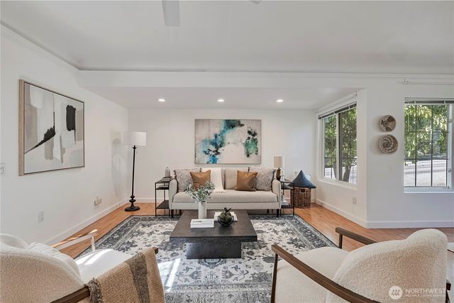 4715 S Orcas Street, Seattle, WA 98118