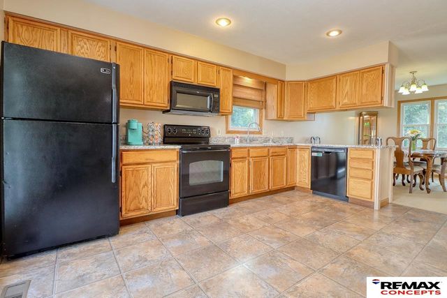 720 W Chadderton Drive, Lincoln, NE 68521