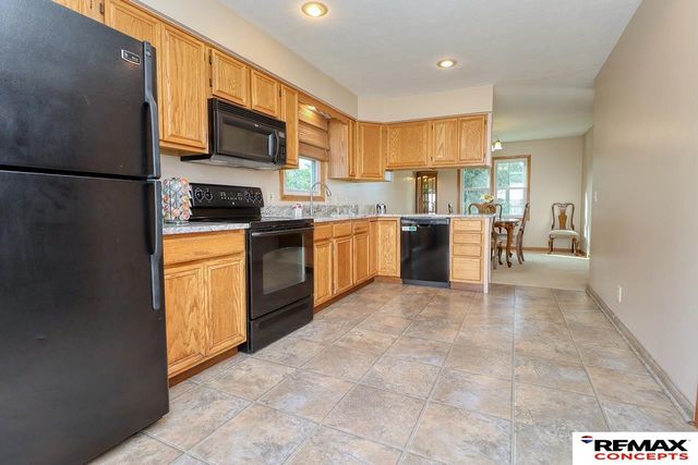 720 W Chadderton Drive, Lincoln, NE 68521