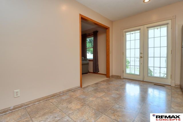 720 W Chadderton Drive, Lincoln, NE 68521