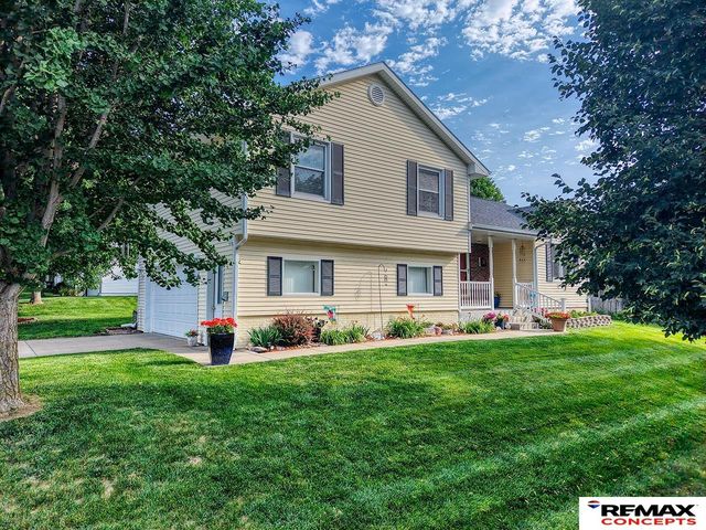 720 W Chadderton Drive, Lincoln, NE 68521
