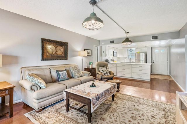 4300 BAYWOOD BOULEVARD B106, Mount Dora, FL 32757