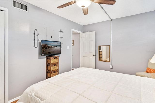 4300 BAYWOOD BOULEVARD B106, Mount Dora, FL 32757