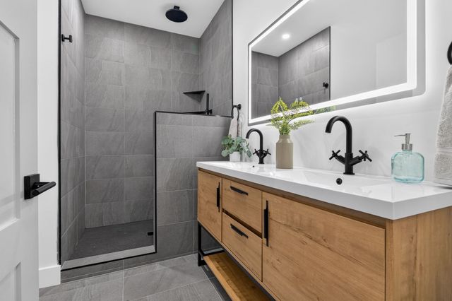 116 Heath Street B, Somerville, MA 02145