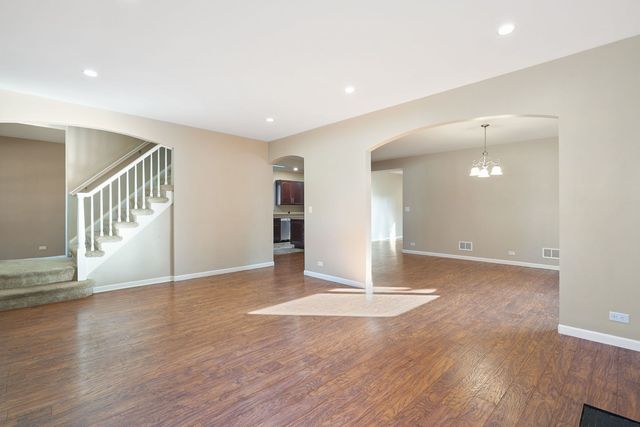 9535 S Fairfield Avenue, Evergreen Park, IL 60805