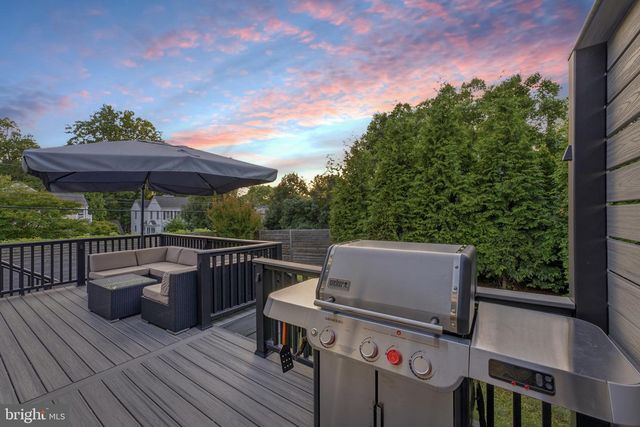 8901 1ST AVE, Silver Spring, MD 20910