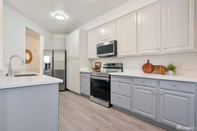 1 Crescent Way 1215, San Francisco, CA 94134