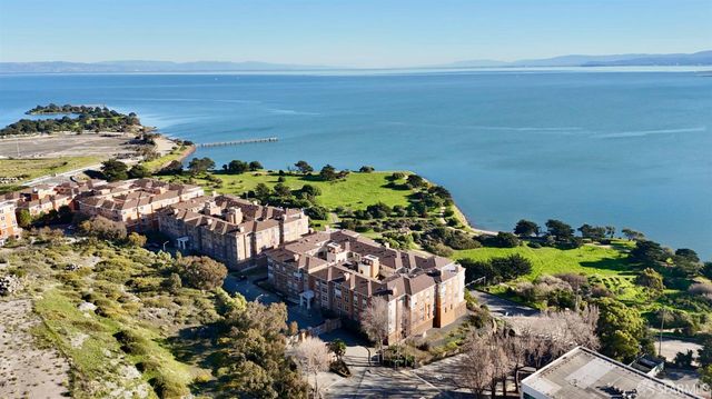 1 Crescent Way 1215, San Francisco, CA 94134