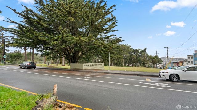 1 Crescent Way 1215, San Francisco, CA 94134