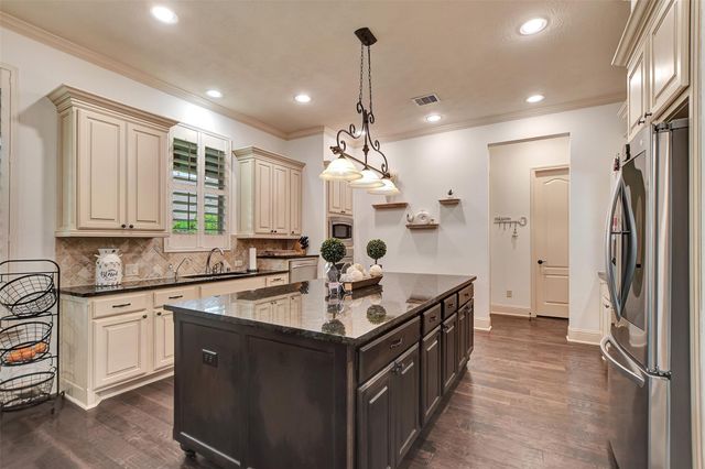 18810 N Blanco Bend Drive, Cypress, TX 77433