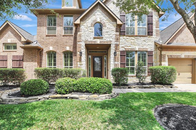 18810 N Blanco Bend Drive, Cypress, TX 77433